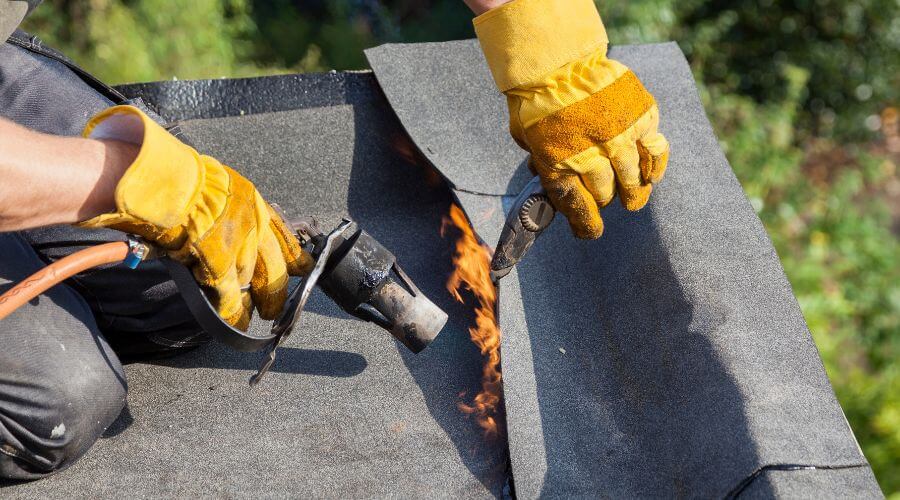 Expert Emergency Roof Repairs services in Homestead, IA
